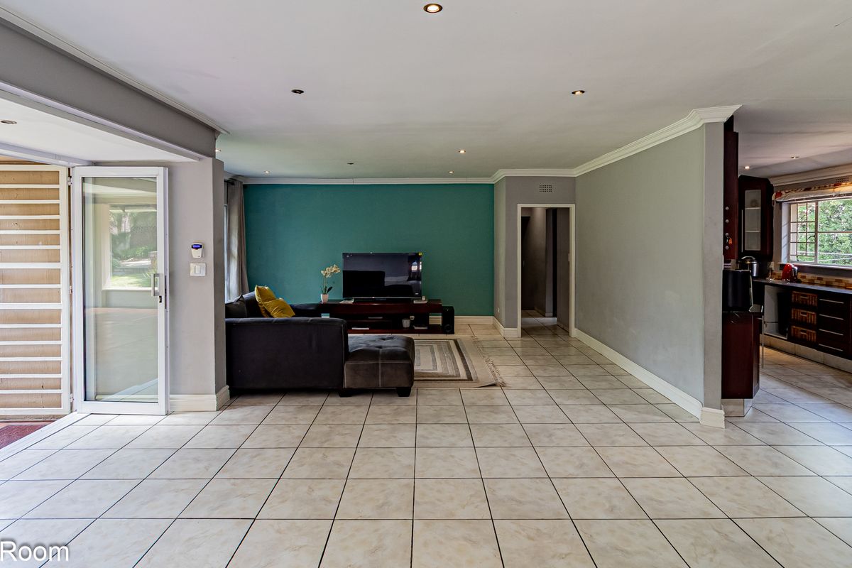House Pending Sale In Randburg - Photo 4