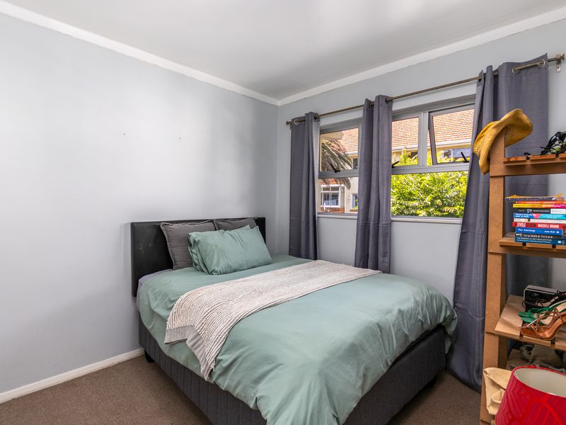 Two Bedroom, Two toilet with garage, parking bay and  a store room in the heart of Kenilworth Upper - Photo 10