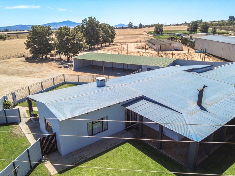 Exceptional Dual-Living Farm 10km from Malmesbury with flat potential - Photo 2