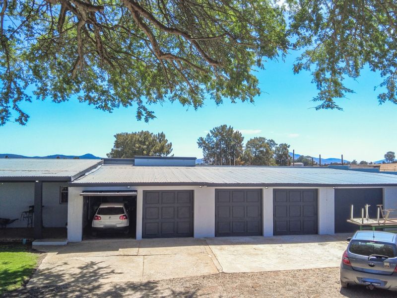 Exceptional Dual-Living Farm 10km from Malmesbury with flat potential - Photo 3