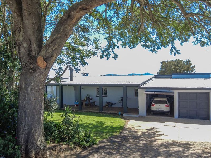 Exceptional Dual-Living Farm 10km from Malmesbury with flat potential - Photo 4