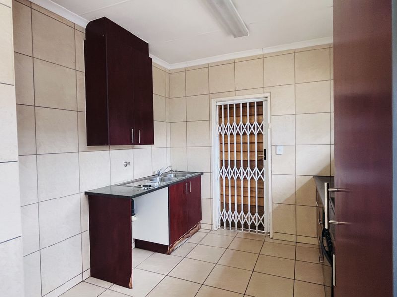 House Rental Monthly In Witbank - Photo 3
