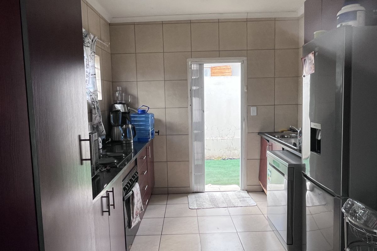 House Rental Monthly In Witbank - Photo 2