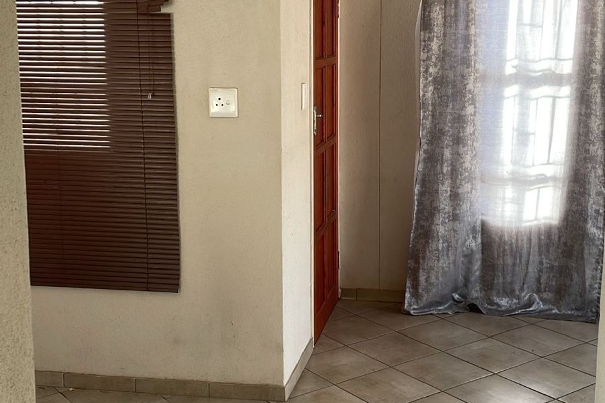 House Rental Monthly In Witbank - Photo 5