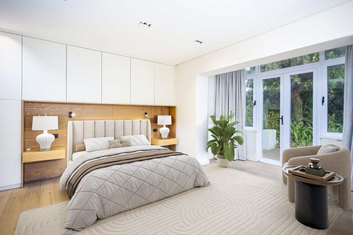 Newly Renovated Two Bedroom ground floor apartment with a Garage in the Heart of Rondebosch - Photo 2