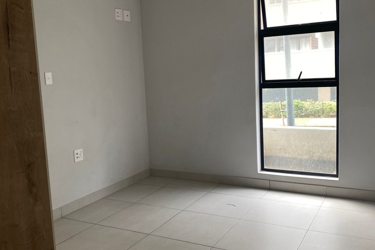 Spacious 2-Bed, 2-Bath with Modern Comforts - Photo 5