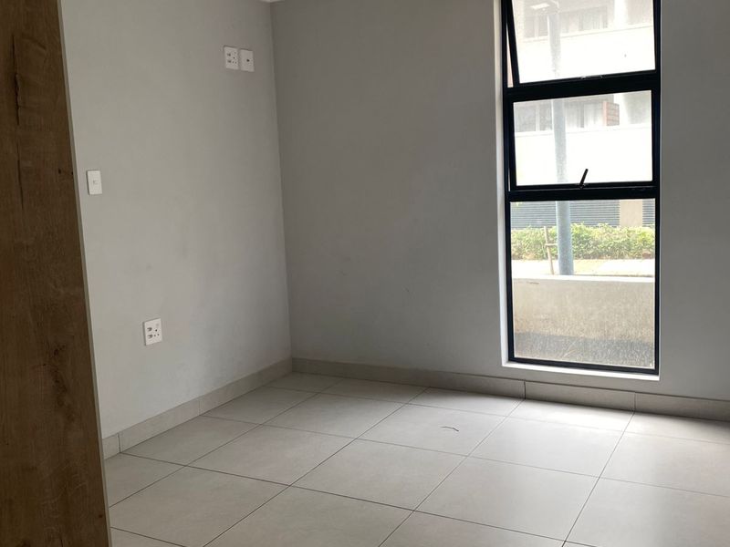 Spacious 2-Bed, 2-Bath with Modern Comforts - Photo 5