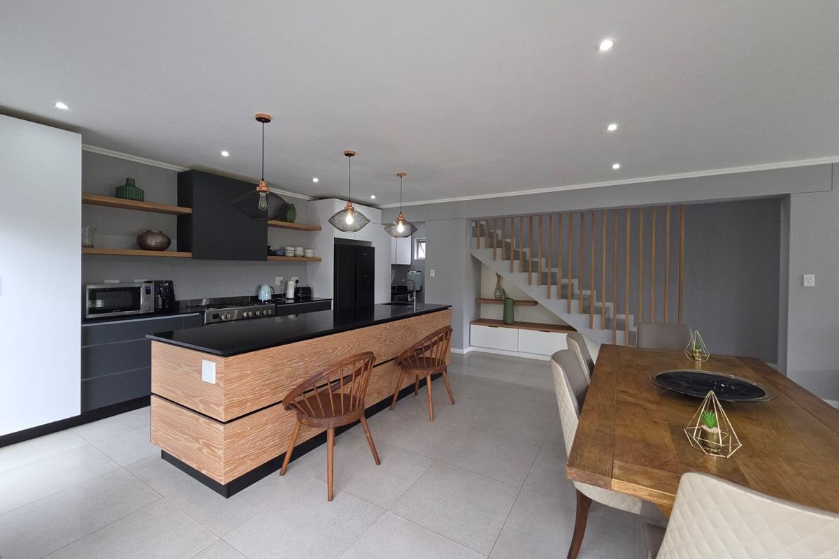 Modern Freestanding 3-Bedroom Home in Palm Lakes Estate - Photo 5