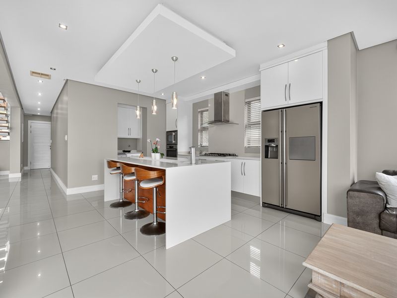 Luxurious Family Retreat in Zimbali Estate 4bedrooms all en-suite - Photo 7