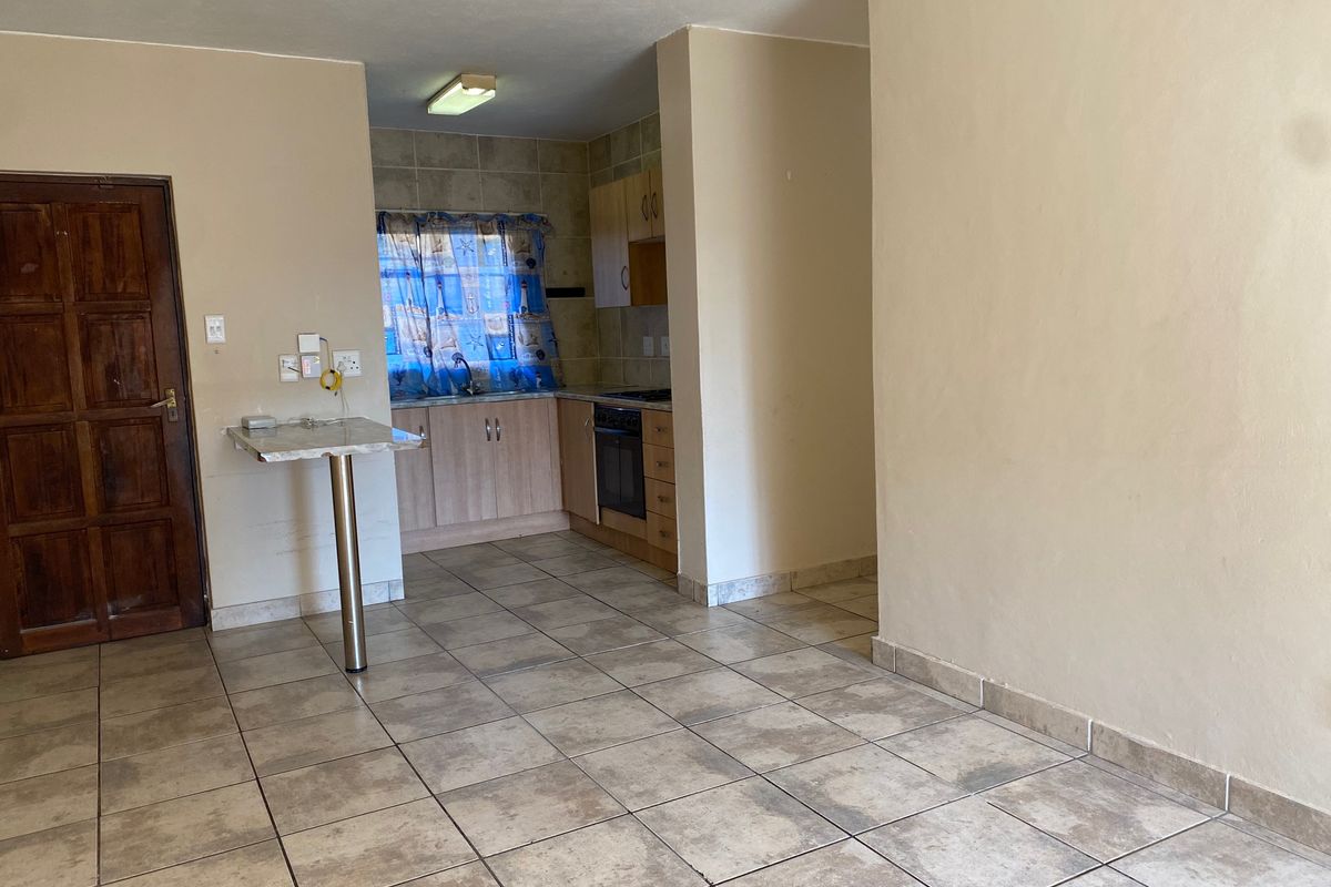2 BEDROOM APARTMENT TO LET - Photo 4