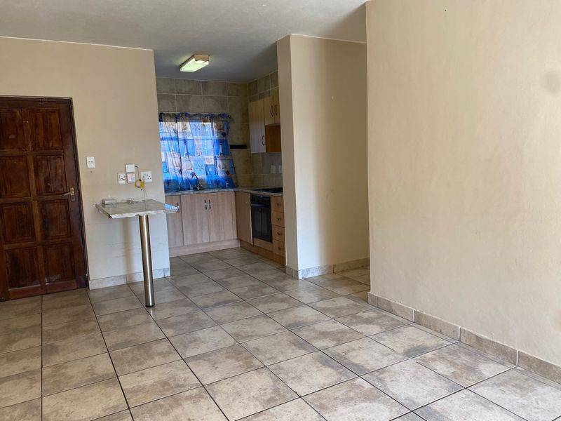 2 BEDROOM APARTMENT TO LET - Photo 4