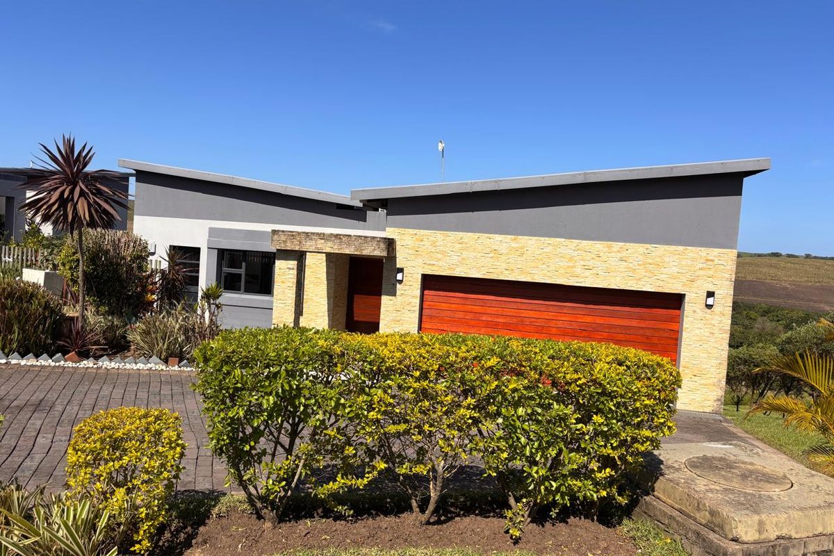 Stunning 4-Bedroom Home for Sale in Palm Lakes Estate - Photo 2