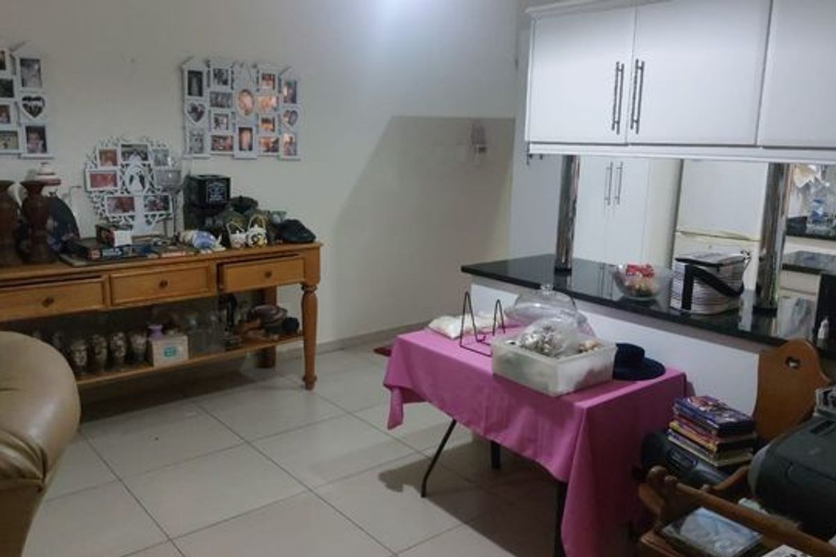 Retirement Village - Photo 4