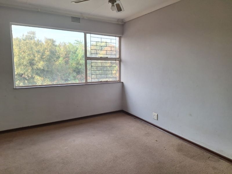 2 Bedroom Duplex For Sale in Vanderbijlpark CE3 - Photo 9