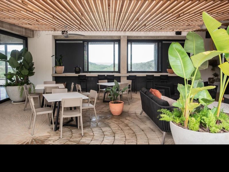 Modern Luxury 5-Bedroom Home with PJ Lounge & Swimming Pool - Photo 7