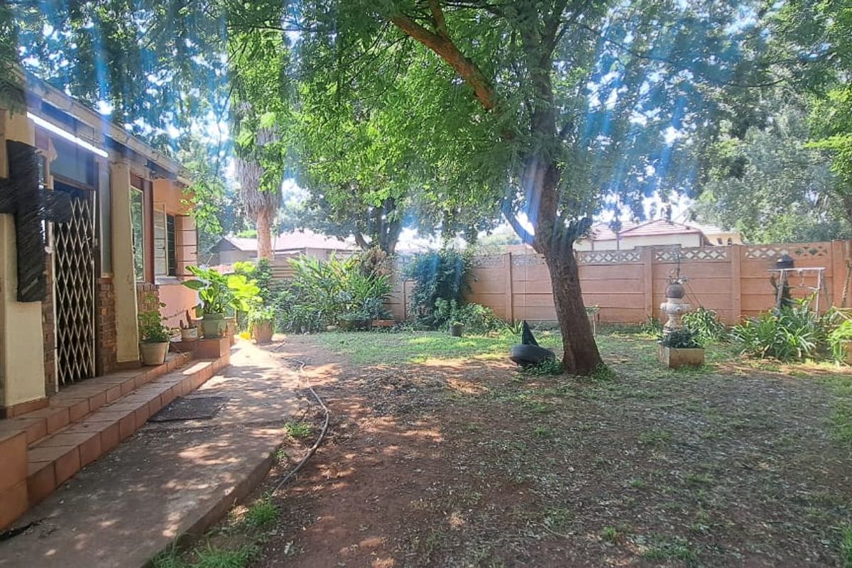 Charming Home with Endless Potential and Income Opportunity! - Photo 2