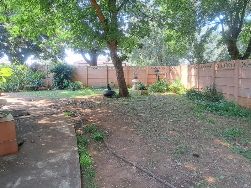 Charming Home with Endless Potential and Income Opportunity! - Photo 3