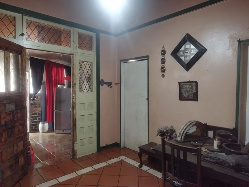 Charming Home with Endless Potential and Income Opportunity! - Photo 10