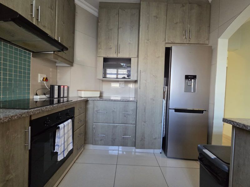 Perfect Coastal Getaway – 3-Bedroom Apartment | Walk to the Beach | Ideal for Airbnb - Photo 4