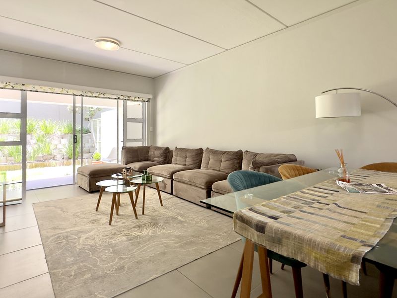 Fully Furnished 2-Bedroom Garden Apartment – Bryanston - Available Immediately - Photo 9