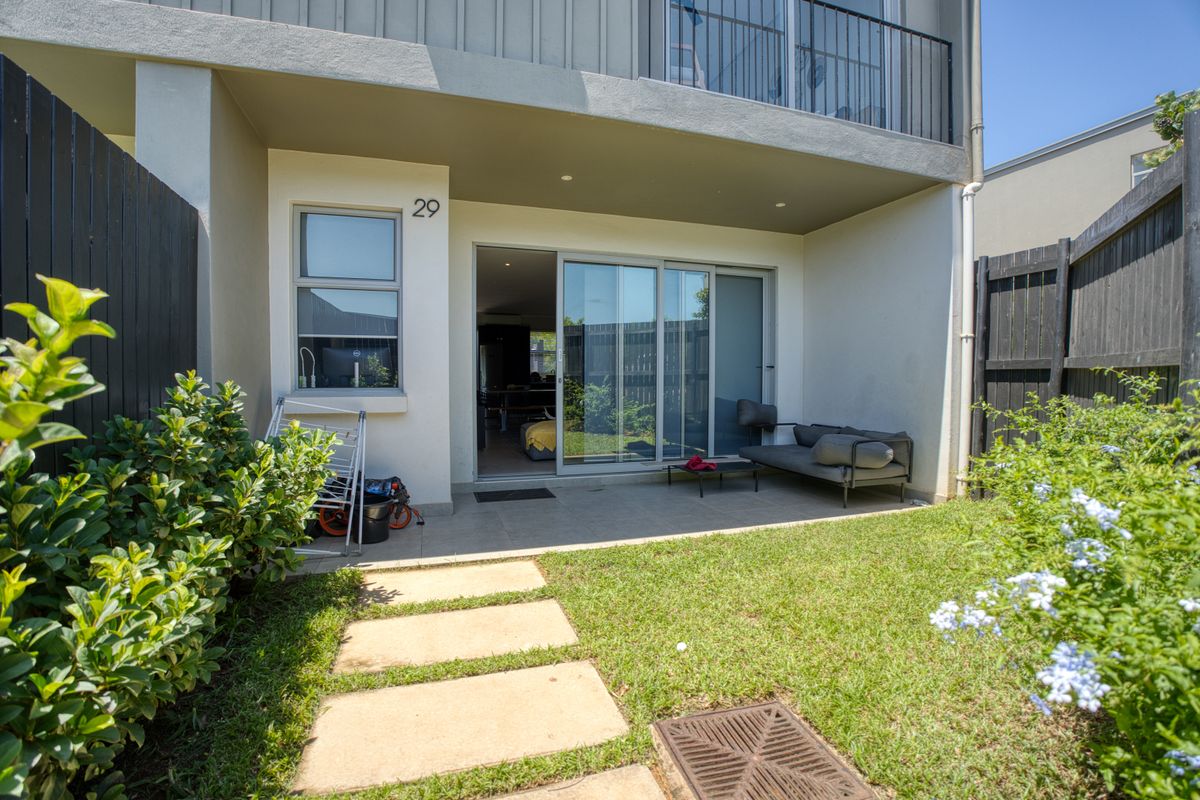 Stunning 3-Bedroom Townhouse in Zululami Estate - Photo 2