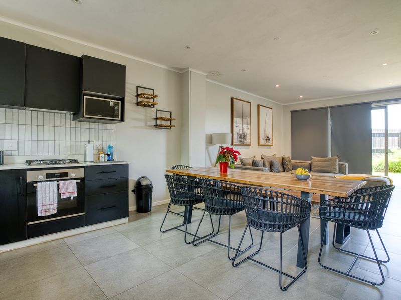 Stunning 3-Bedroom Townhouse in Zululami Estate - Photo 5