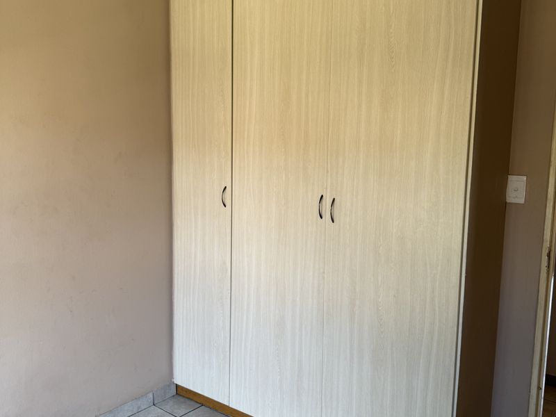 Apartment Rental Monthly In Witbank - Photo 3