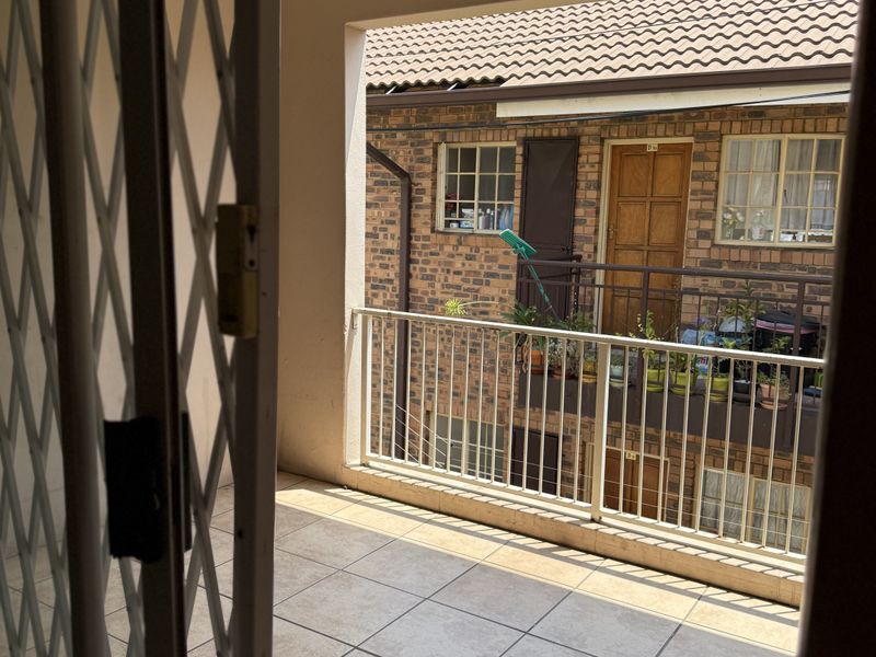 Apartment Rental Monthly In Witbank - Photo 10