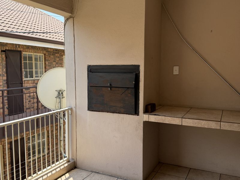 Apartment Rental Monthly In Witbank - Photo 9