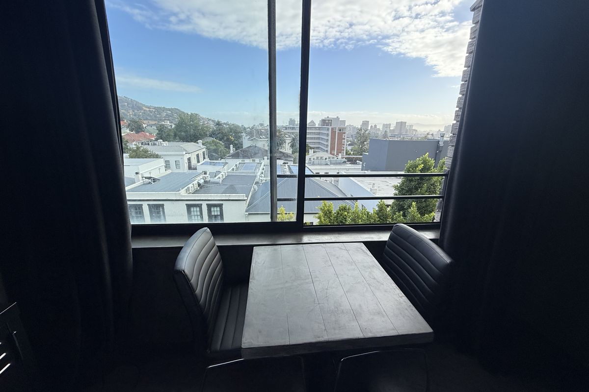 Trendy city studio selling fully furnished with air bnb profile - Photo 5