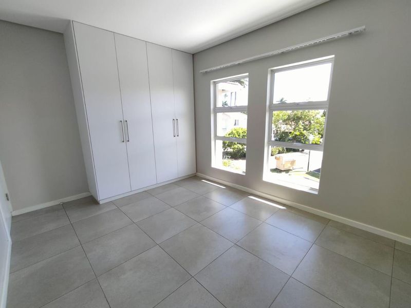 Stunning Townhouse in Manor Views Estate - Photo 8