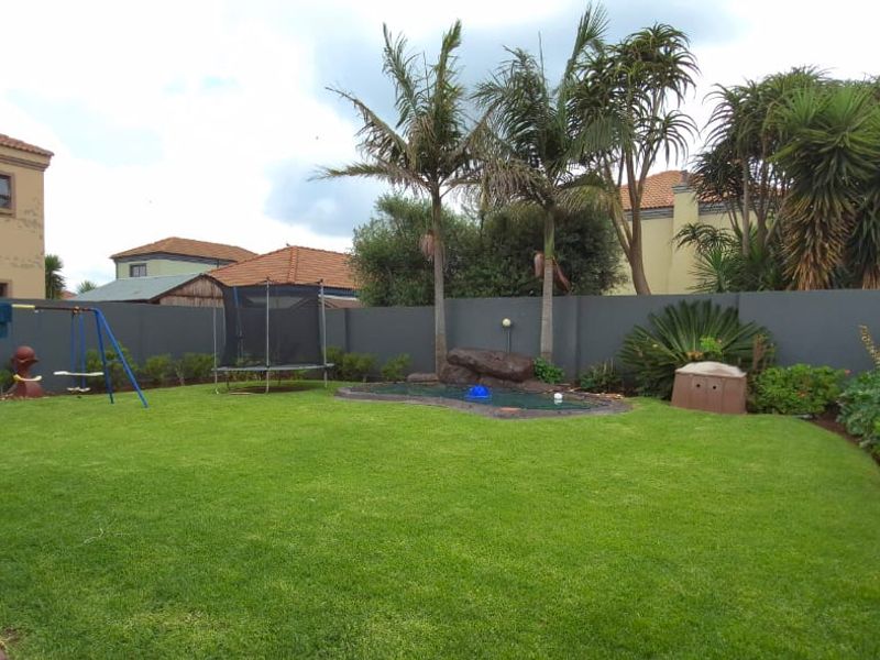 Gorgeous Double Story Property in Brakpan North - Photo 6