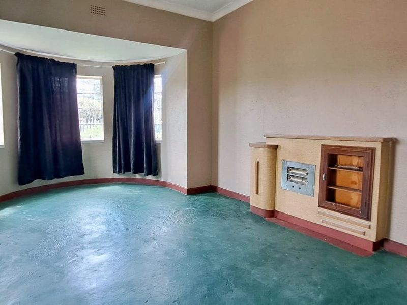 Beautiful Family Home - Photo 4