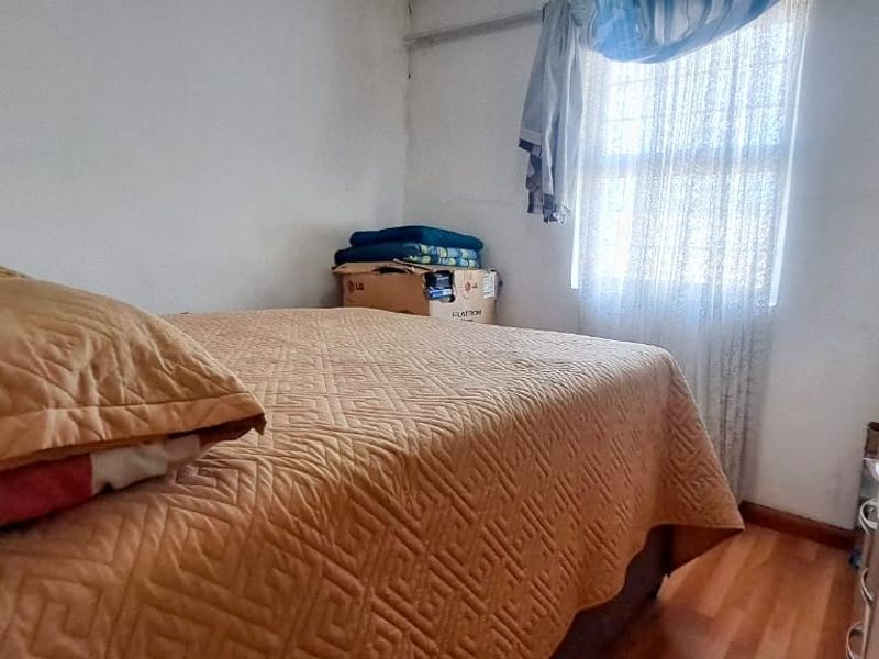 Beautiful Three Bedroom Two Bathroom - Photo 8