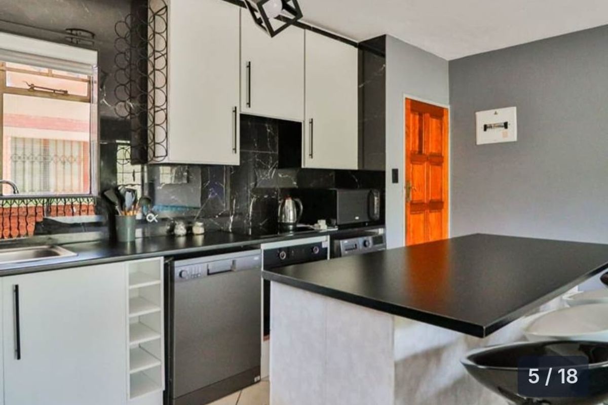 Apartment Block For Sale In Pretoria - Photo 4