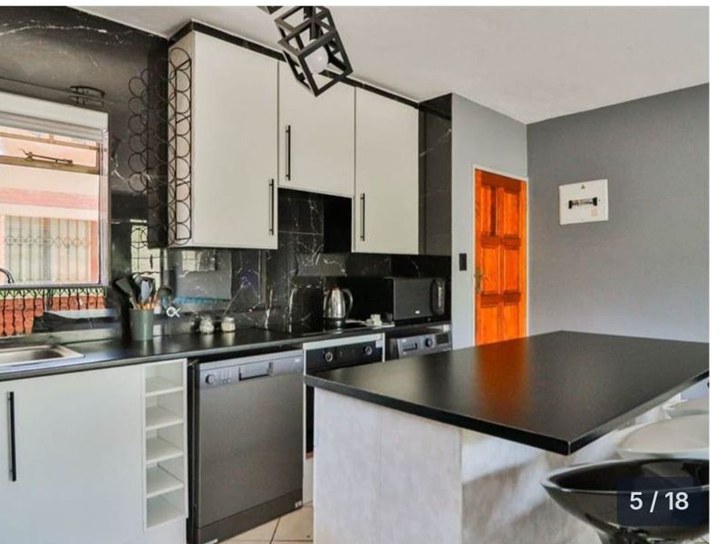 Apartment Block For Sale In Pretoria - Photo 2