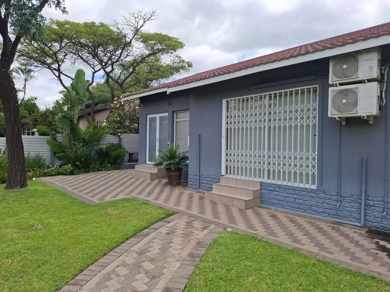 Business-Ready Property with Multiple Offices for sale in Safari Gardens, Rustenburg - Photo 3