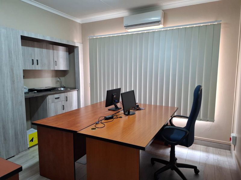 Business-Ready Property with Multiple Offices for sale in Safari Gardens, Rustenburg - Photo 10