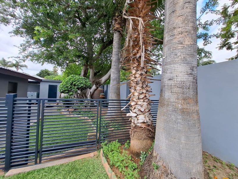 Family Haven for sale in Safari Gardens, Rustenburg - Photo 5