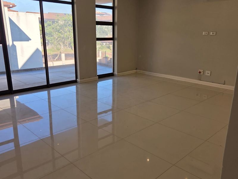 Elegant 5-Bedroom Home with Breathtaking Views & Luxurious Comfort - Photo 8