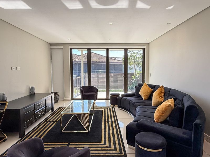 Modern Living – Stylish 5-Bedroom, 4.5-Bathroom Home Across 3 Levels - Photo 7