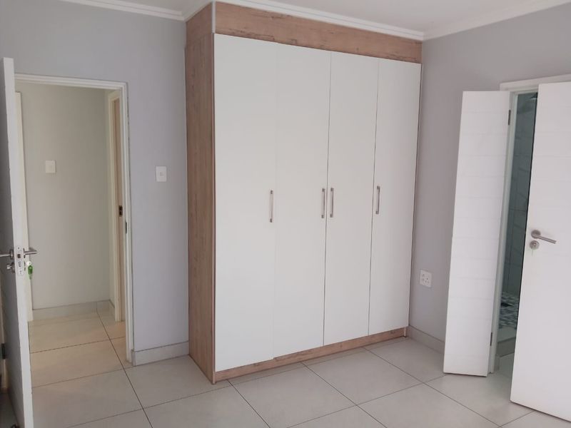 *Urban Oasis in Umhlanga!* - Photo 9