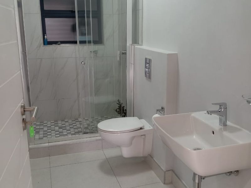 *Urban Oasis in Umhlanga!* - Photo 6