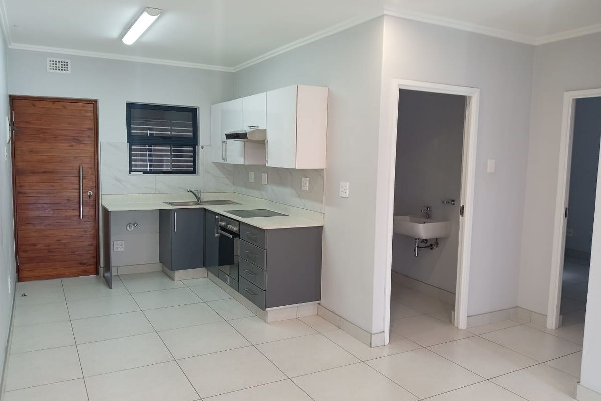 *Urban Oasis in Umhlanga!* - Photo 3