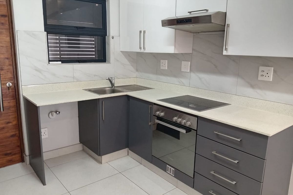 *Urban Oasis in Umhlanga!* - Photo 4