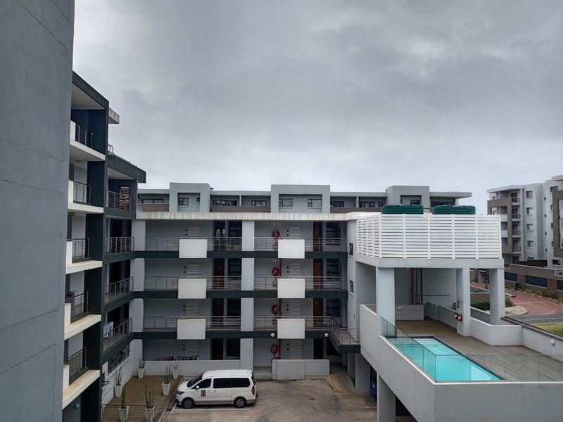 *Urban Oasis in Umhlanga!* - Photo 2