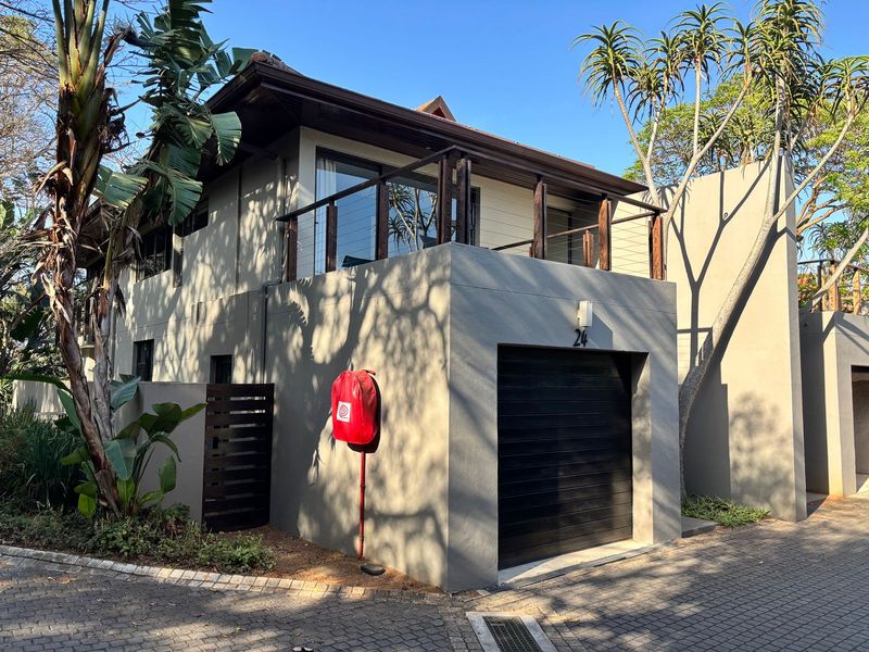 Elegant 3-Bedroom Townhouse in Zimbali Estate - Photo 2