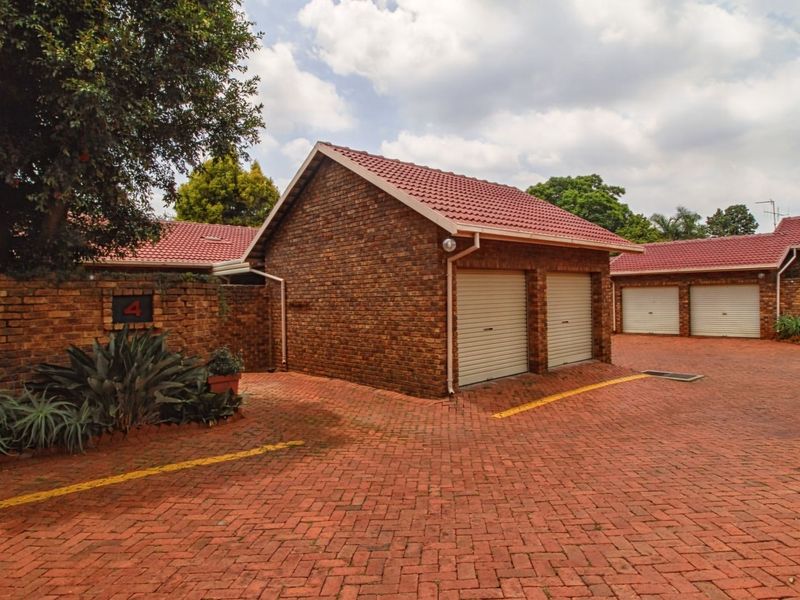 Townhouse For Sale In Pretoria - Photo 4