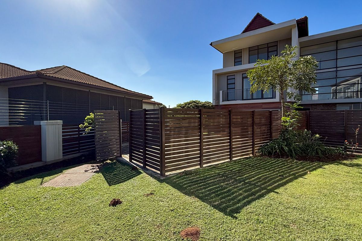 Modern 3-Level Luxury Living in the Heart of Izinga, Umhlanga - Photo 2