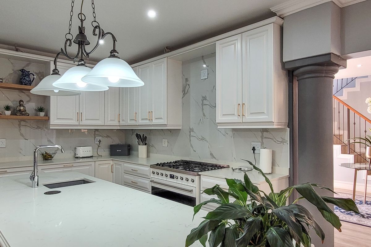 Modern Masterpiece in Izinga, Umhlanga – 4 Bedroom Luxury Home - Photo 4